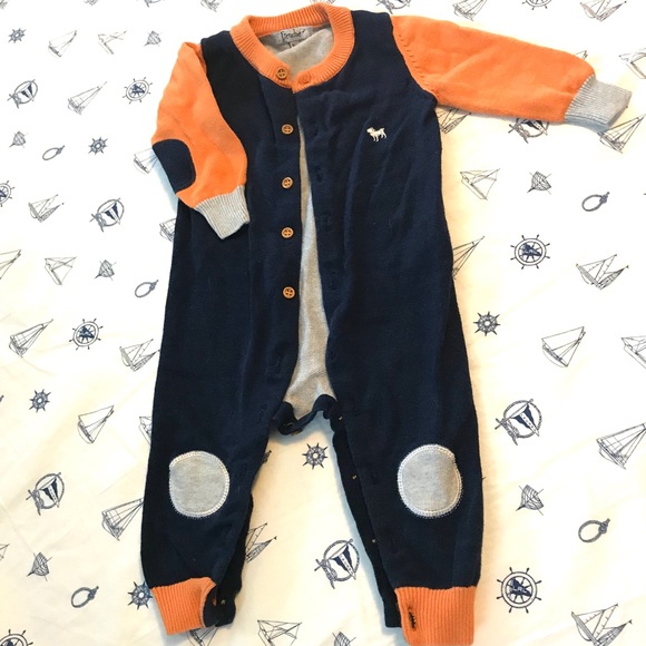 Frenchie Other - Knit baby onesie romper by Frenchie size 9 months